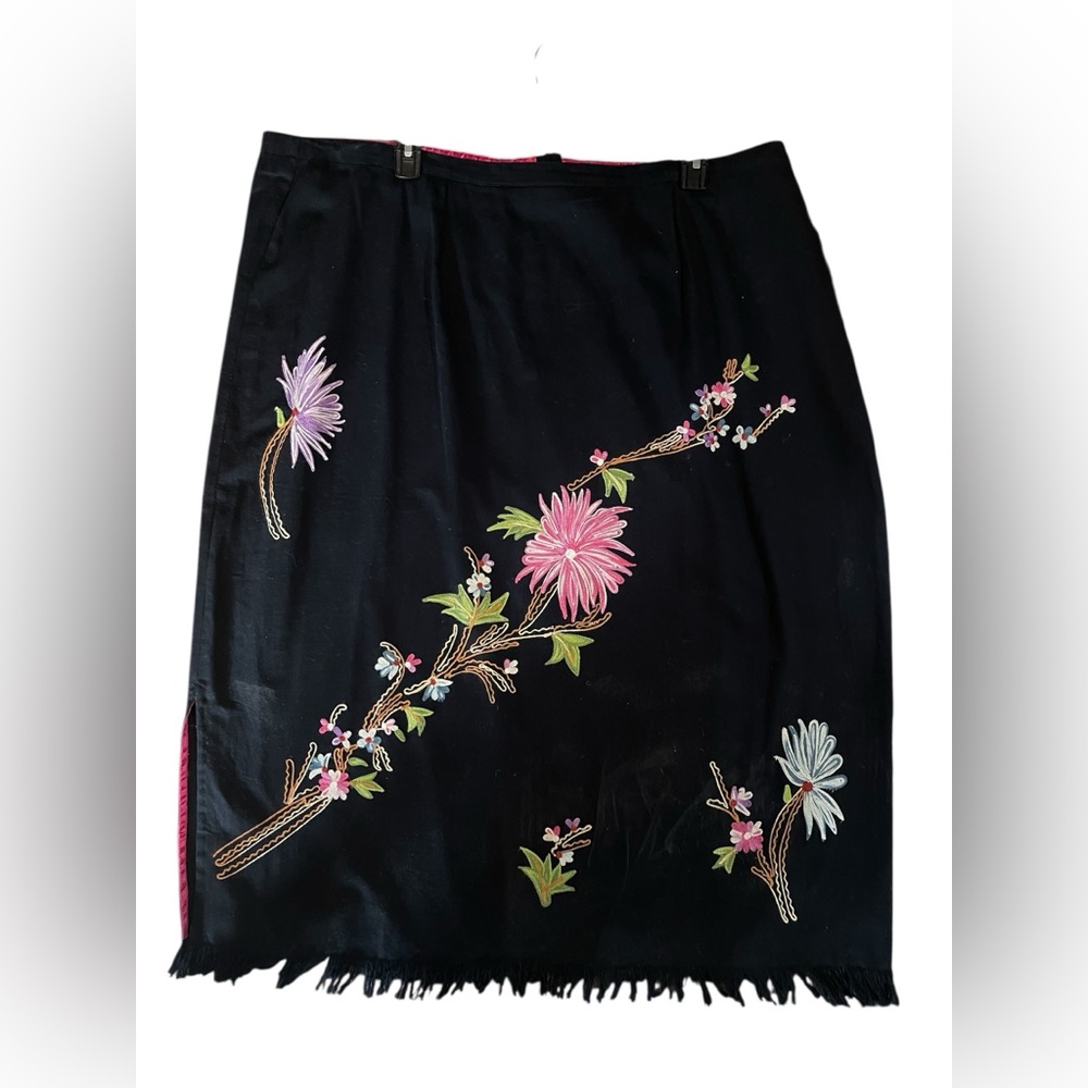 Carolina Colors Women’s Size 26W Plus Size Embroidered Navy Skirt fringe